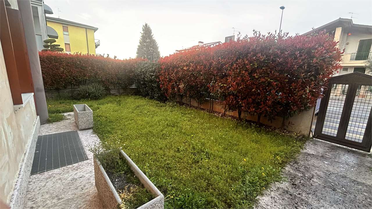 Sona Vendita 4 o più locali