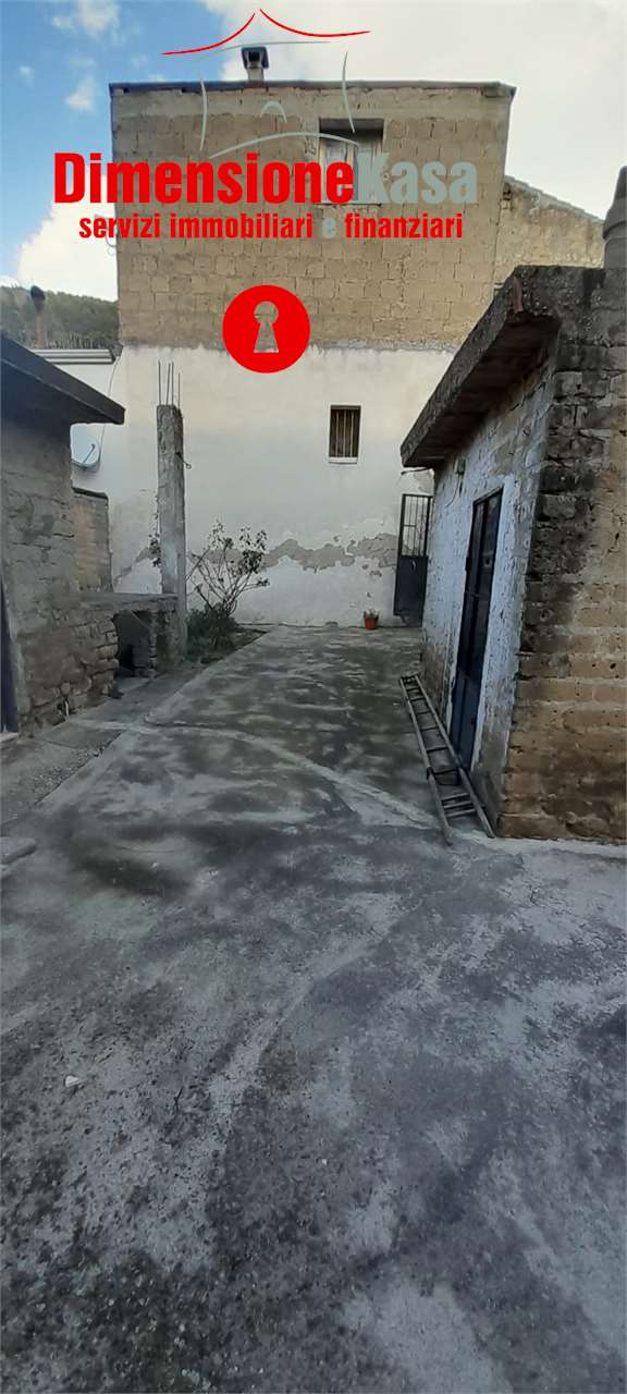 Porzione di casa in vendita a Talanico, San Felice A Cancello (CE)