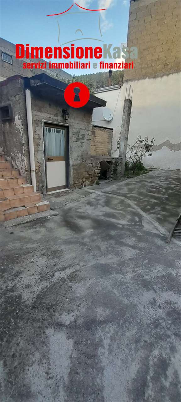 Porzione di casa in vendita a Talanico, San Felice A Cancello (CE)