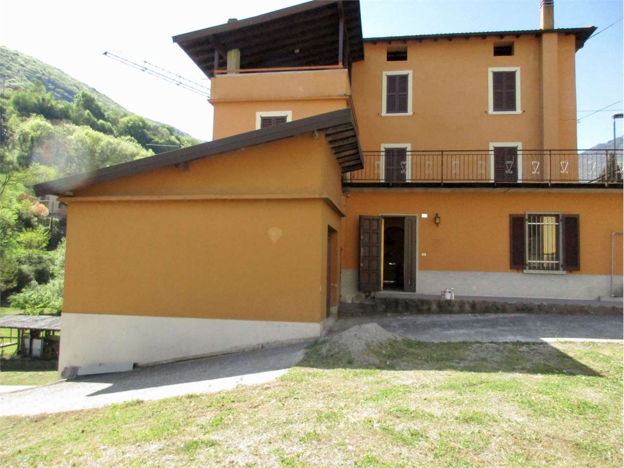 Vendita Casa Indipendente Casa/Villa Sant'Omobono Terme via Vittorio Veneto  468539