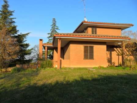 Villa in vendita a Rivergaro (PC)