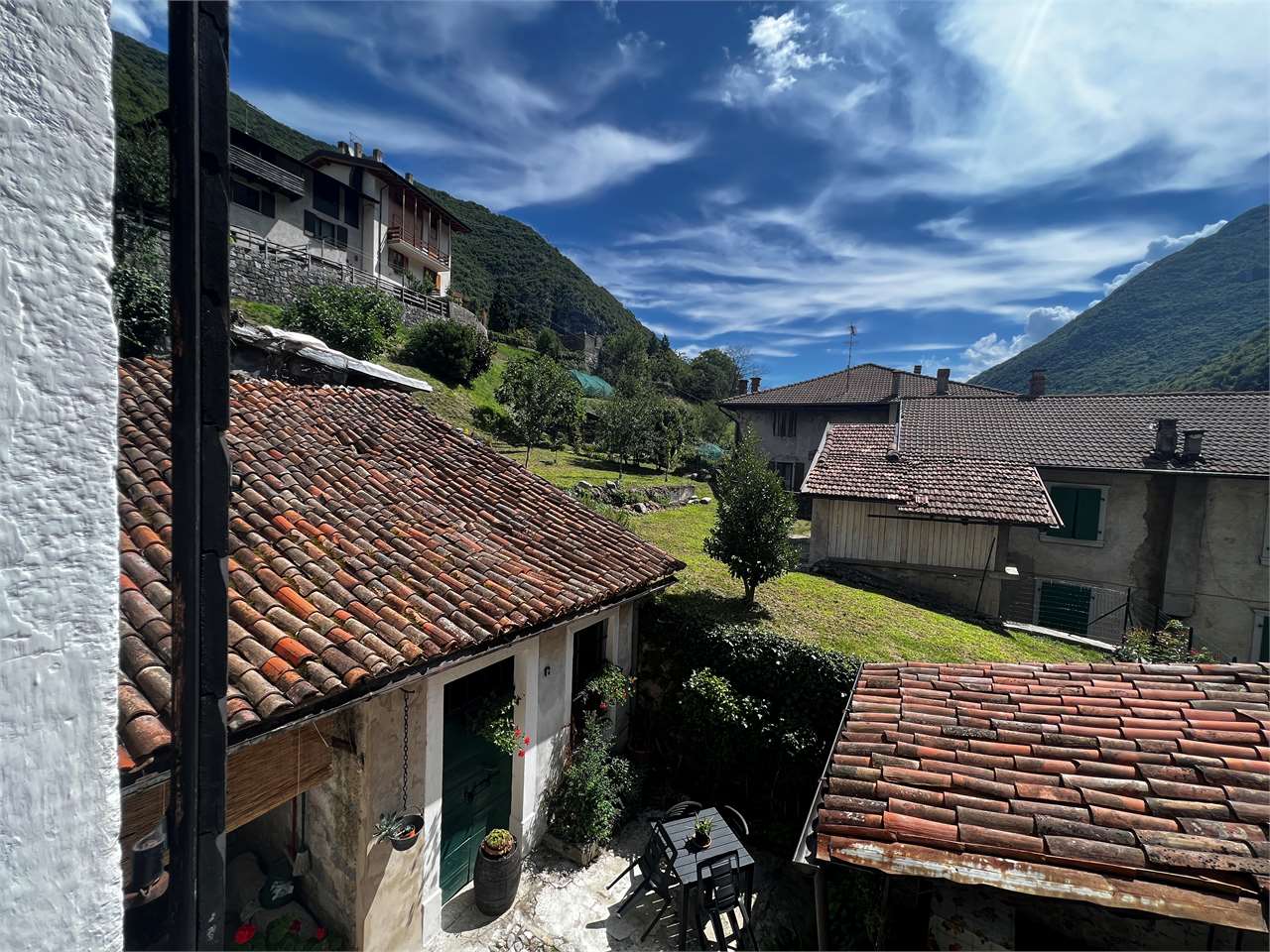 RIF. 30 - INCANTEVOLE TERRA-CIELO CON GIARDINO