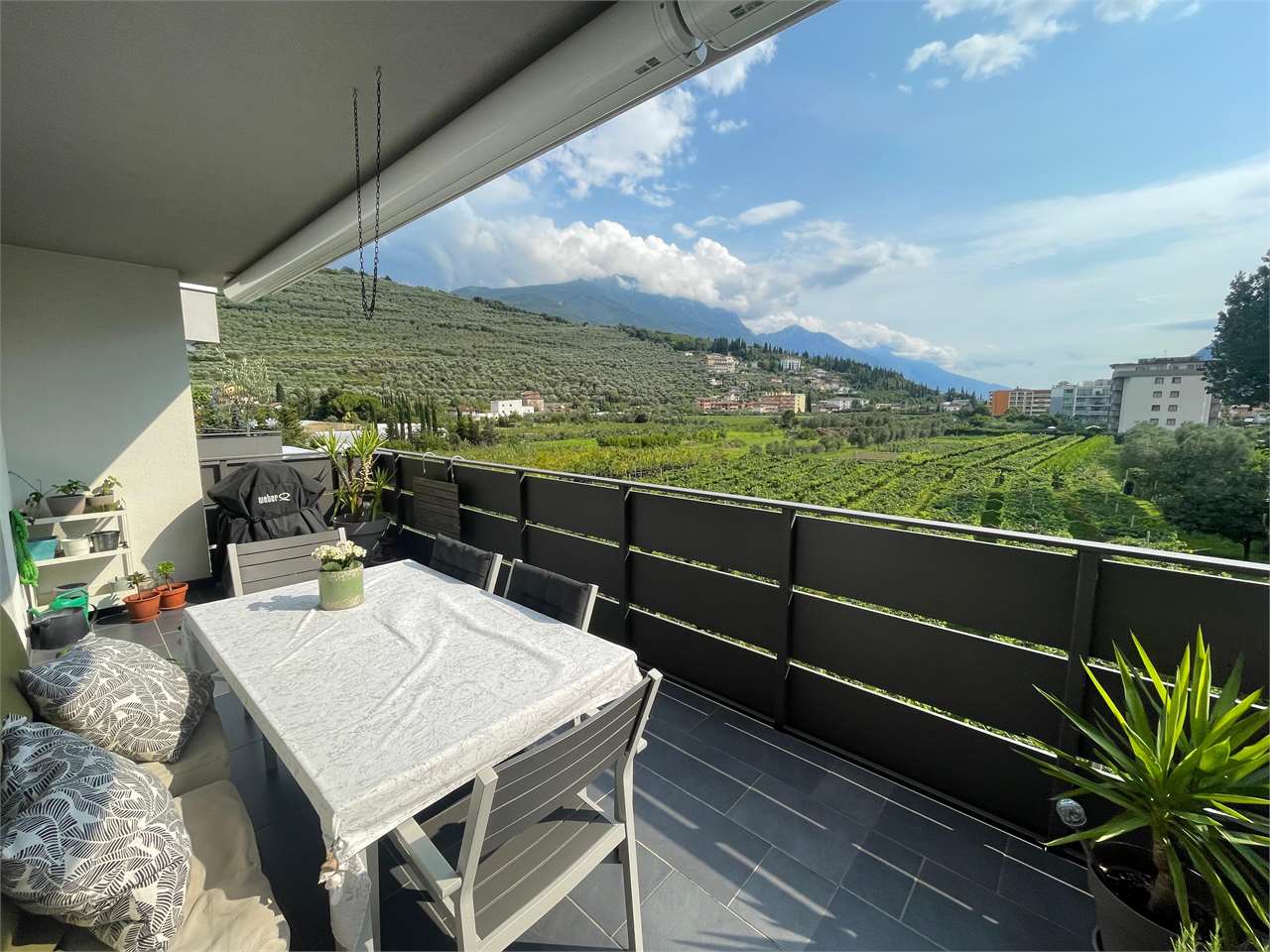 RIF. 37 ATTICO SPAZIOSO CON VISTA INCANTEVOLE