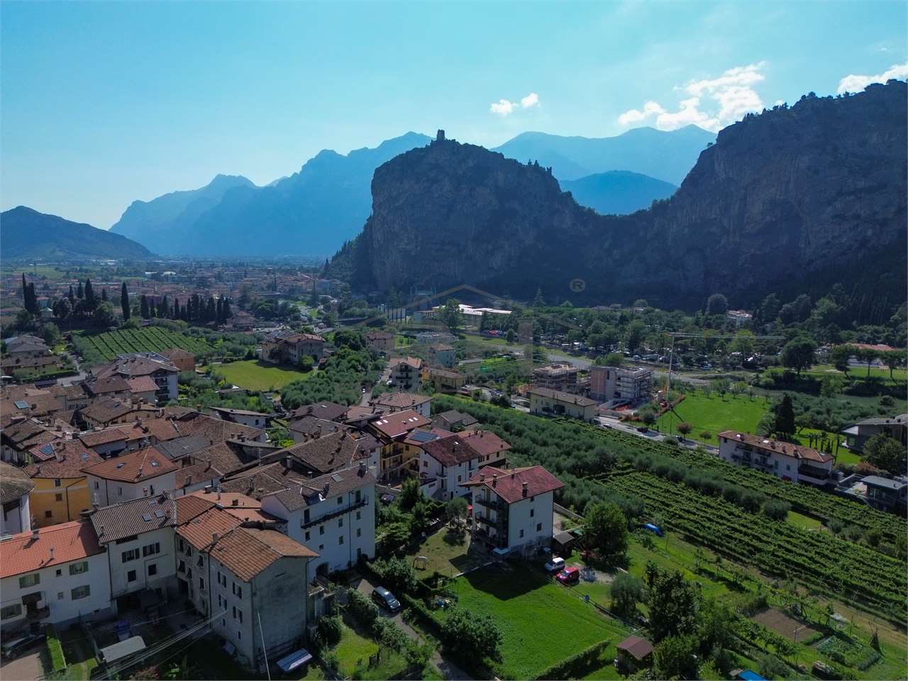 RIF. 01 - TERRACIELO DA RISTRUTTURARE