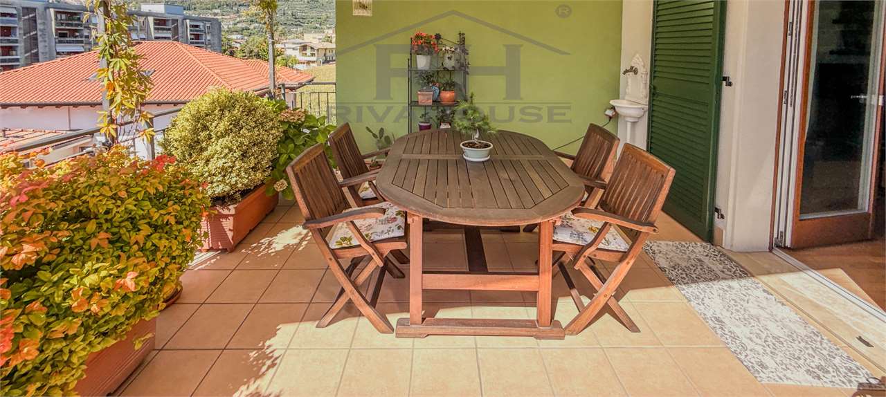 RIF. 10 - ATTICO CON TERRAZZO PANORAMICO