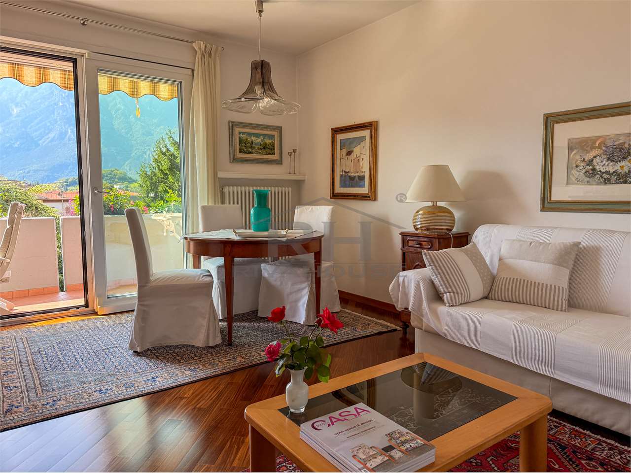 REF. 17 – TOP-FLOOR FOUR-ROOM APARTMENT WITH PANORAMIC VIEW