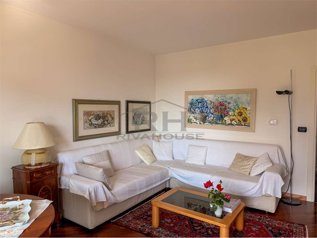 REF. 17 – TOP-FLOOR FOUR-ROOM APARTMENT WITH PANORAMIC VIEW