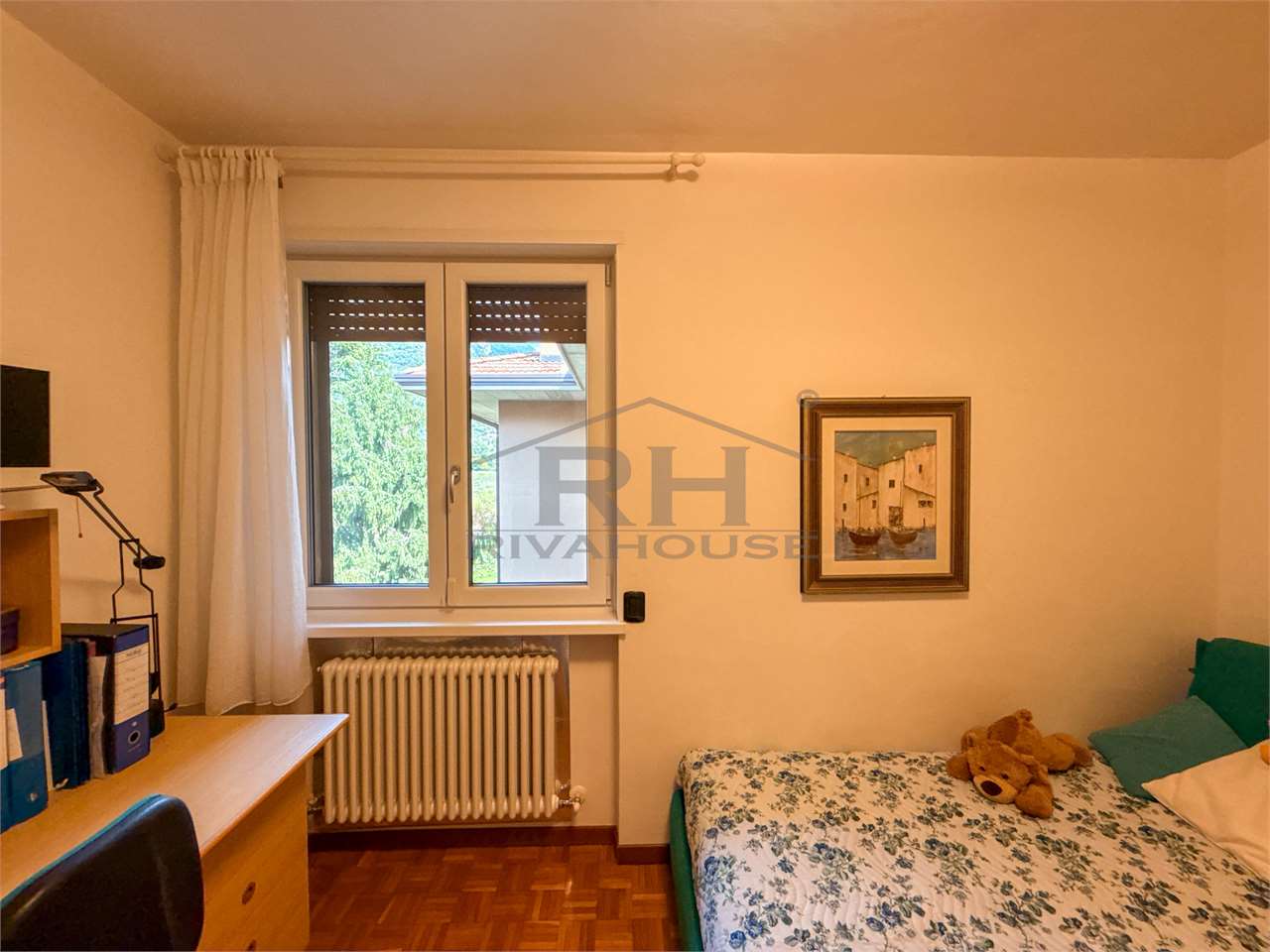 REF. 17 – TOP-FLOOR FOUR-ROOM APARTMENT WITH PANORAMIC VIEW
