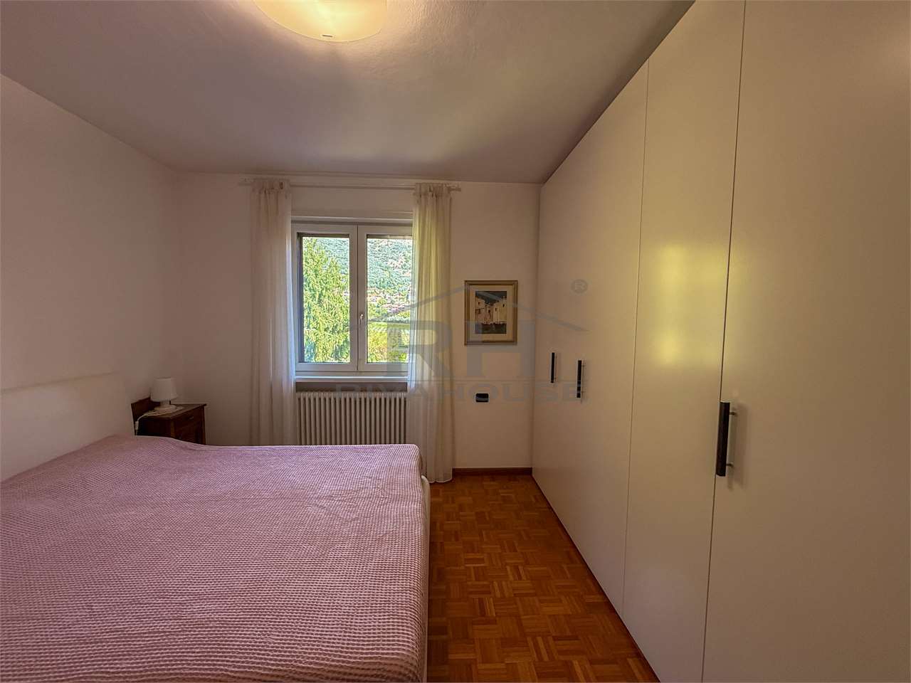 REF. 17 – TOP-FLOOR FOUR-ROOM APARTMENT WITH PANORAMIC VIEW