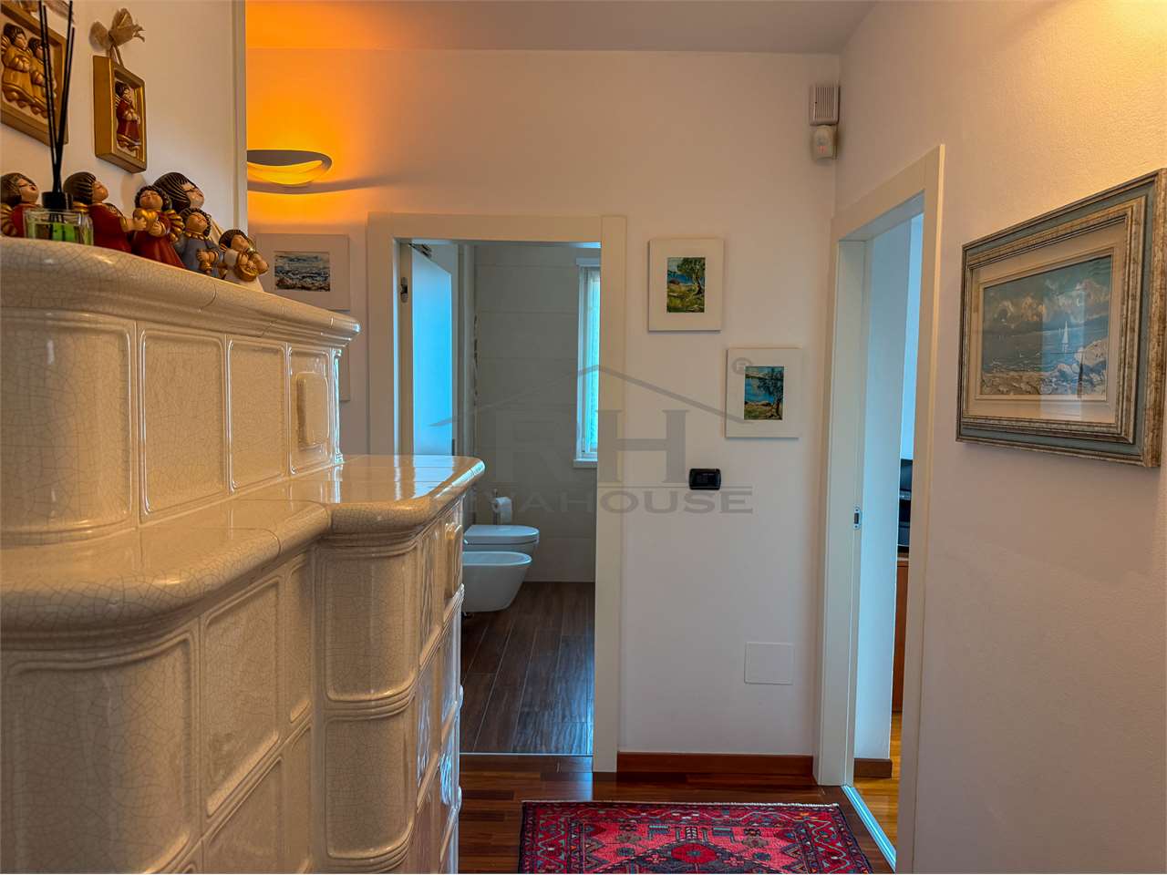 REF. 17 – TOP-FLOOR FOUR-ROOM APARTMENT WITH PANORAMIC VIEW