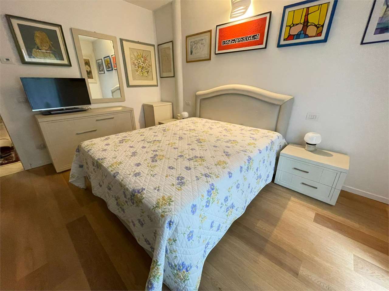 RIF. 38 - EXCLUSIVE TWO-ROOM  GILMOZZI-FREE APARTMENT IN THE LAKE AREA!