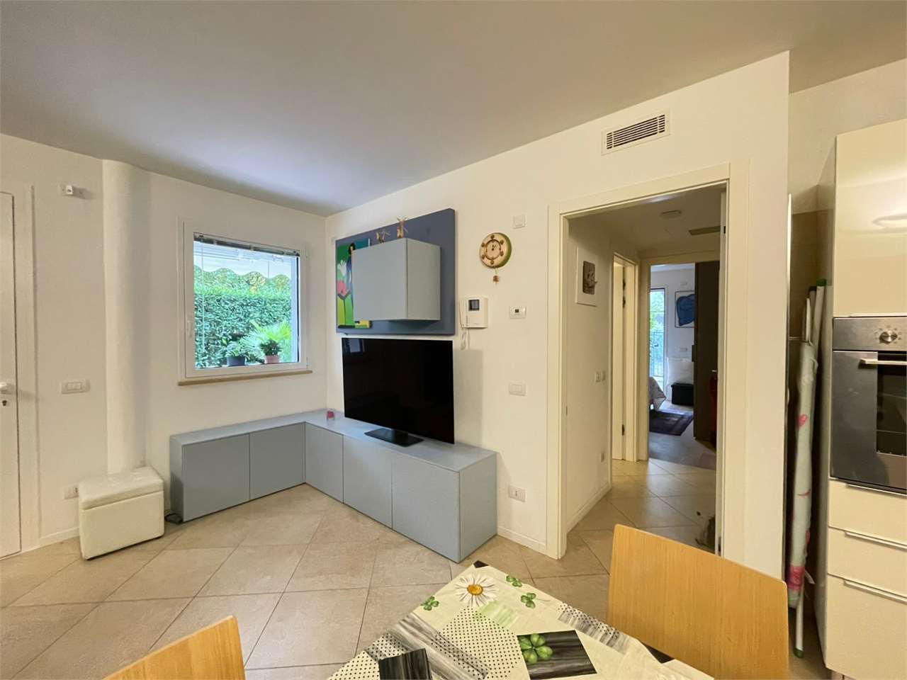 RIF. 38 - EXCLUSIVE TWO-ROOM  GILMOZZI-FREE APARTMENT IN THE LAKE AREA!