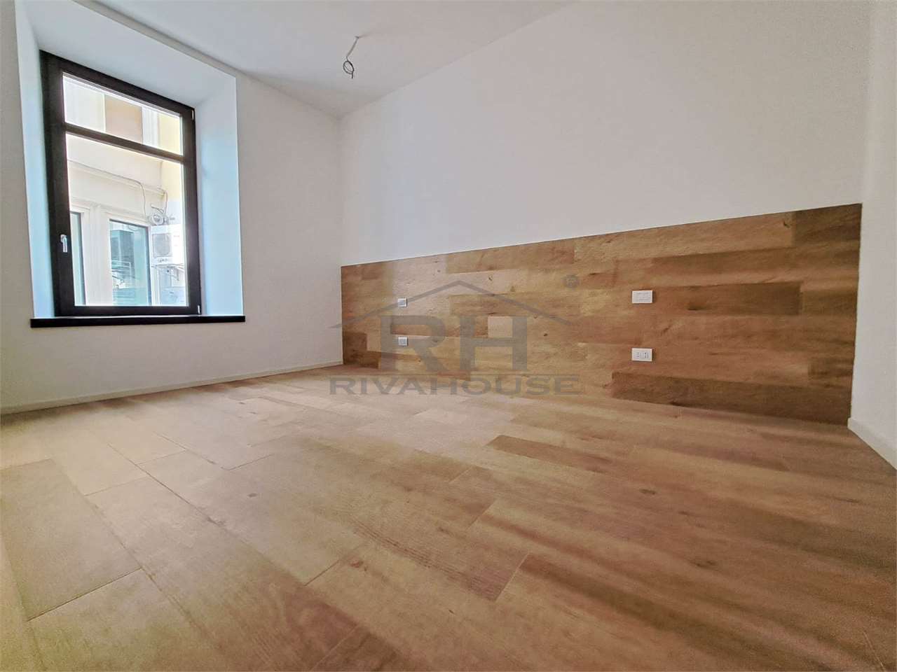 REF. 09 – NEW TWO-BEDROOM APARTMENT IN THE TOWN CENTRE, GILMOZZI-EXEMPT