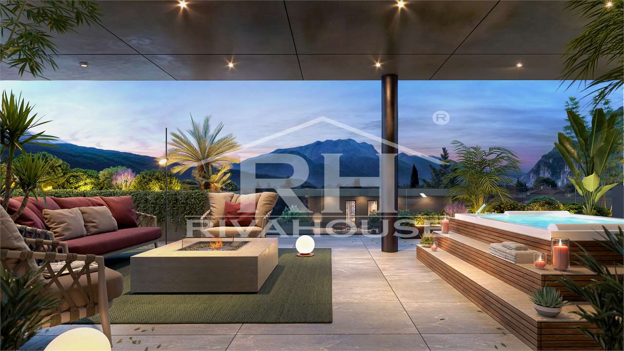 RIF. 43 AA13-AB13 - ATTICO VISTA LAGO