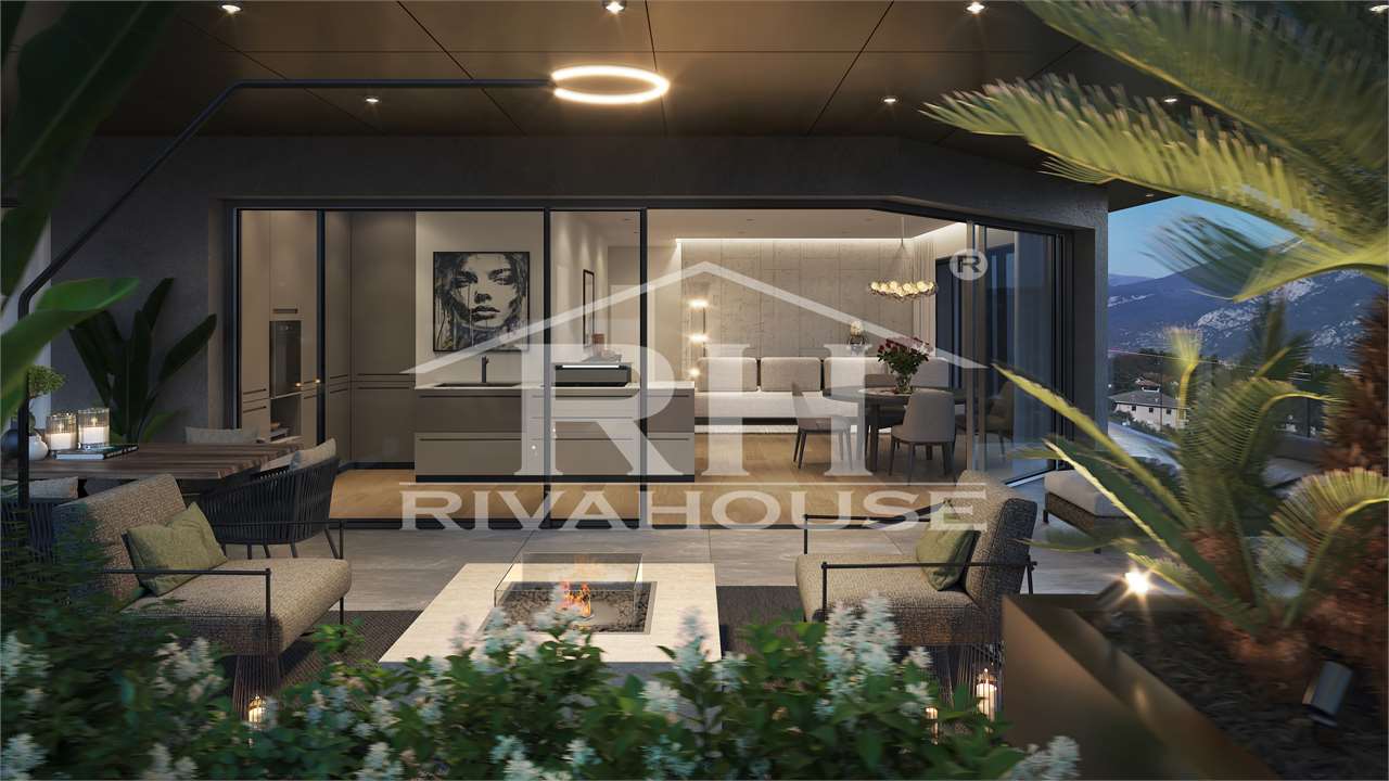 RIF. 43BB20 - ESCLUSIVO ATTICO