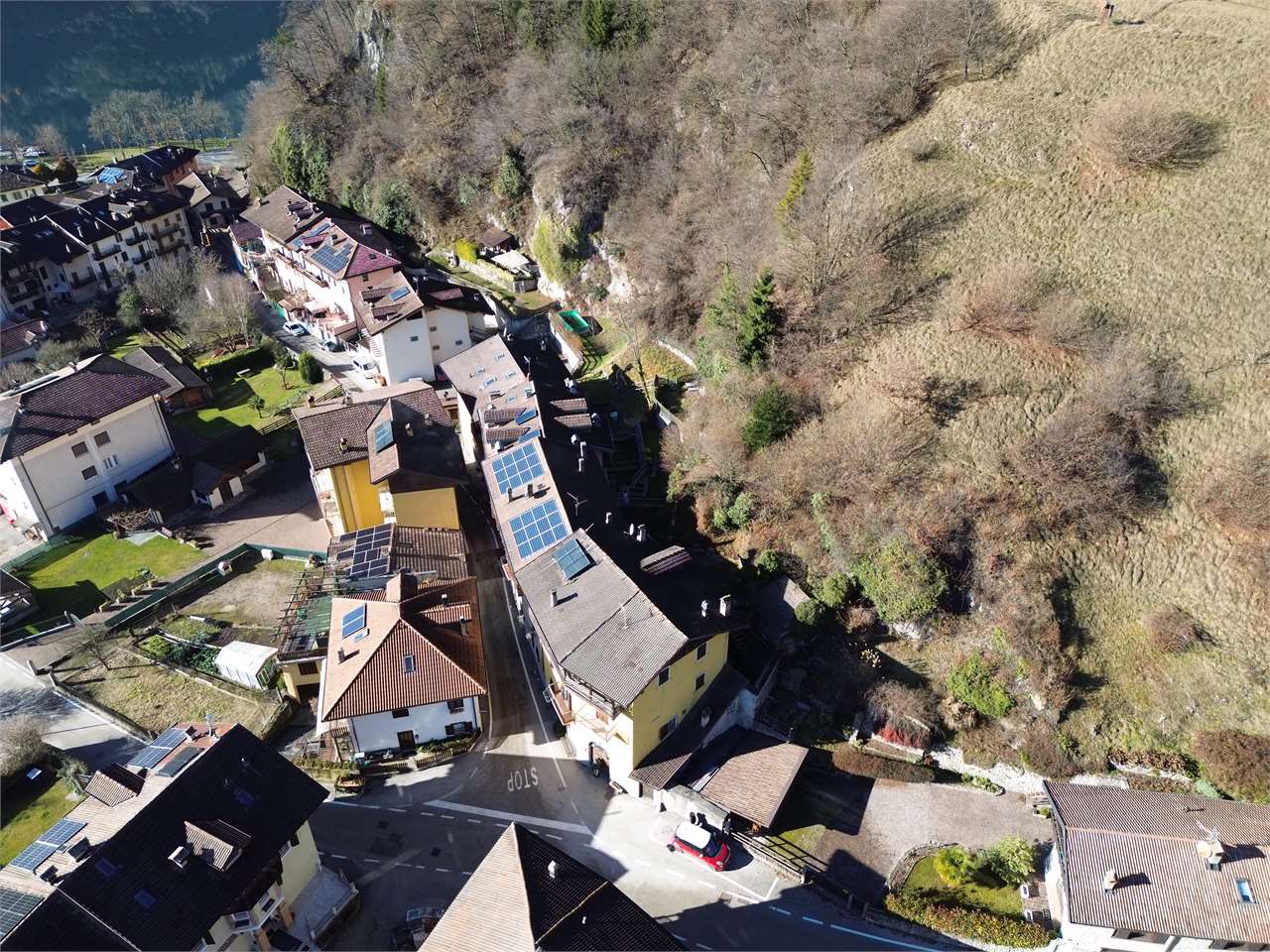 RIF. 04 - PROPRIETA' CON VISTA SUL LAGO DI LEDRO