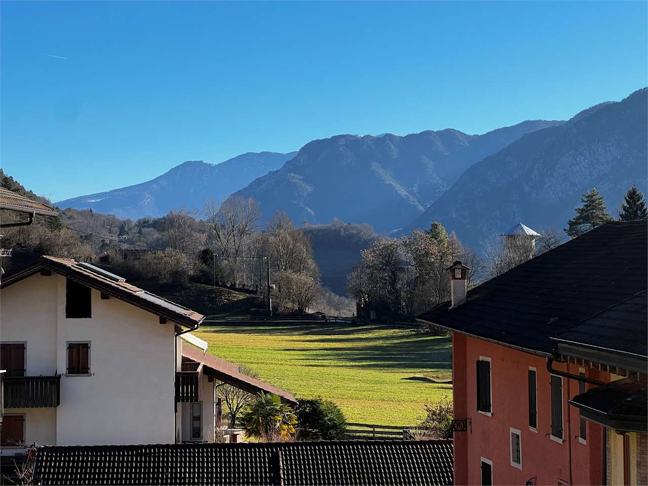 RIF. 04 - PROPRIETA' CON VISTA SUL LAGO DI LEDRO