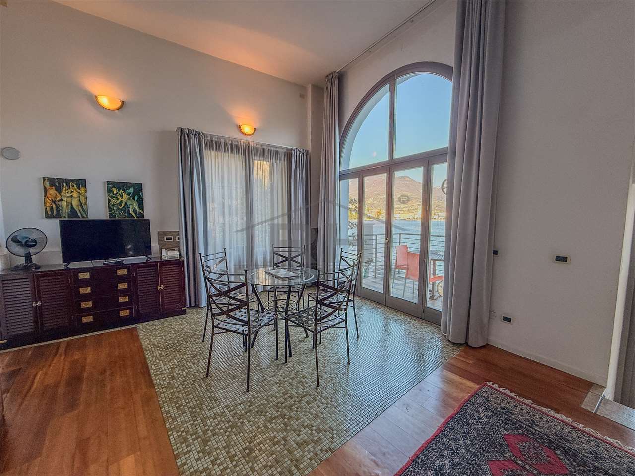 REF. 10 – LOFT ON THE WATER IN RIVA DEL GARDA