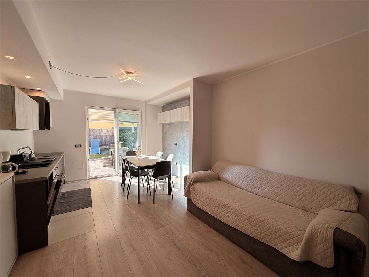 RIF. 12 - TRILOCALE CON GIARDINO