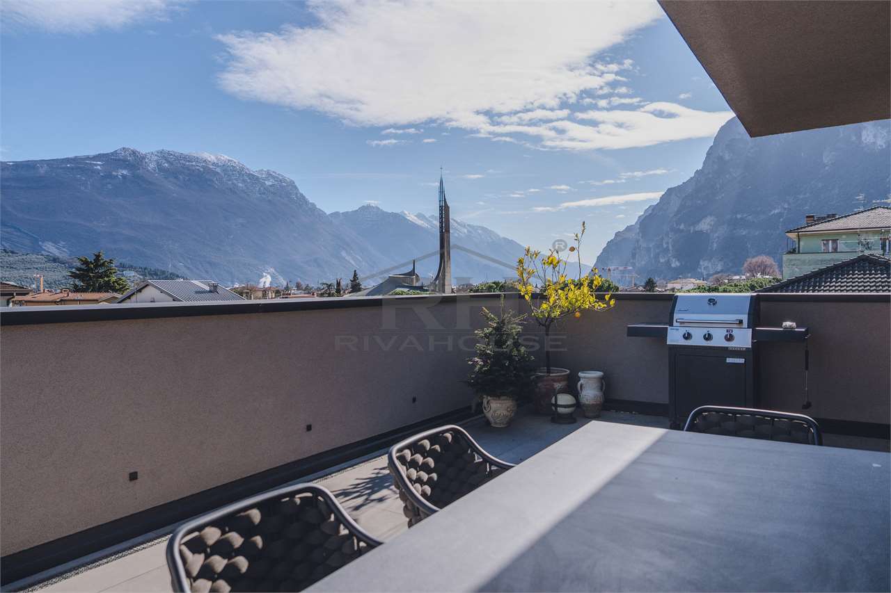 RIF. 07 - RAFFINATO E RECENTISSIMO ATTICO