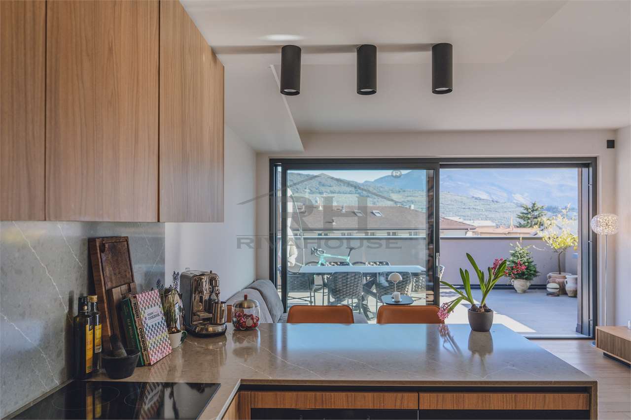 RIF. 07 - RAFFINATO E RECENTISSIMO ATTICO