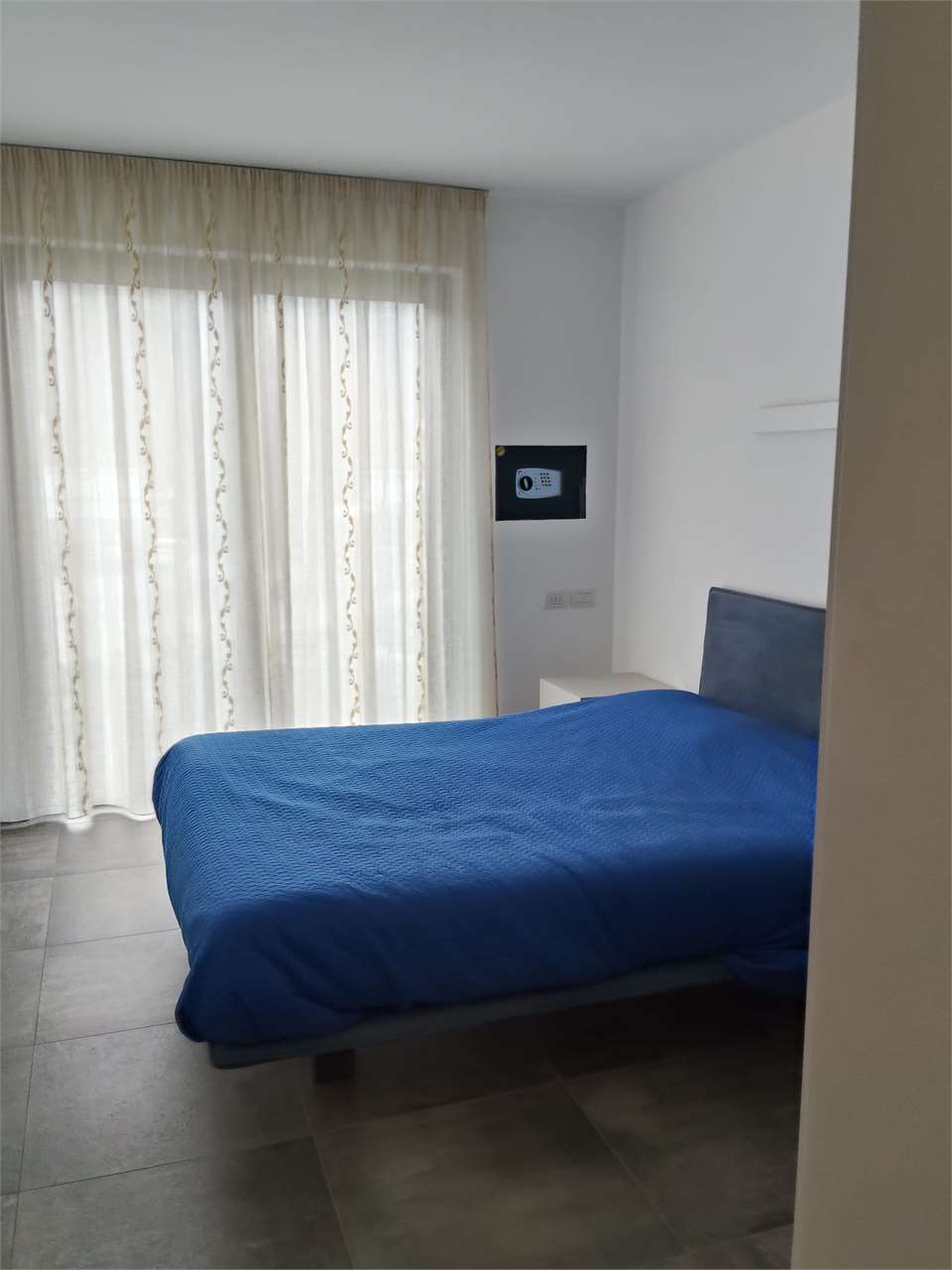 REF. 08 - Elegant Two-room apartment with wide terrace in Sant'Alessandro