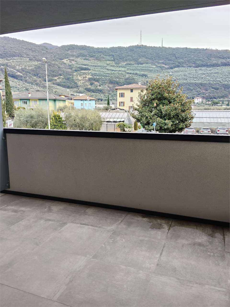 REF. 08 - Elegant Two-room apartment with wide terrace in Sant'Alessandro