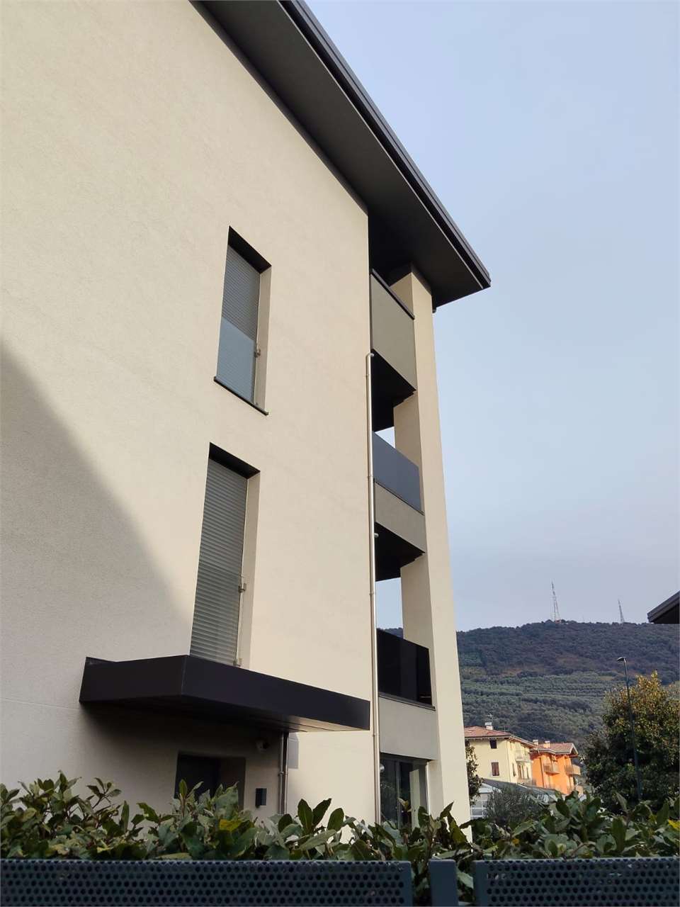 REF. 08 - Elegant Two-room apartment with wide terrace in Sant'Alessandro