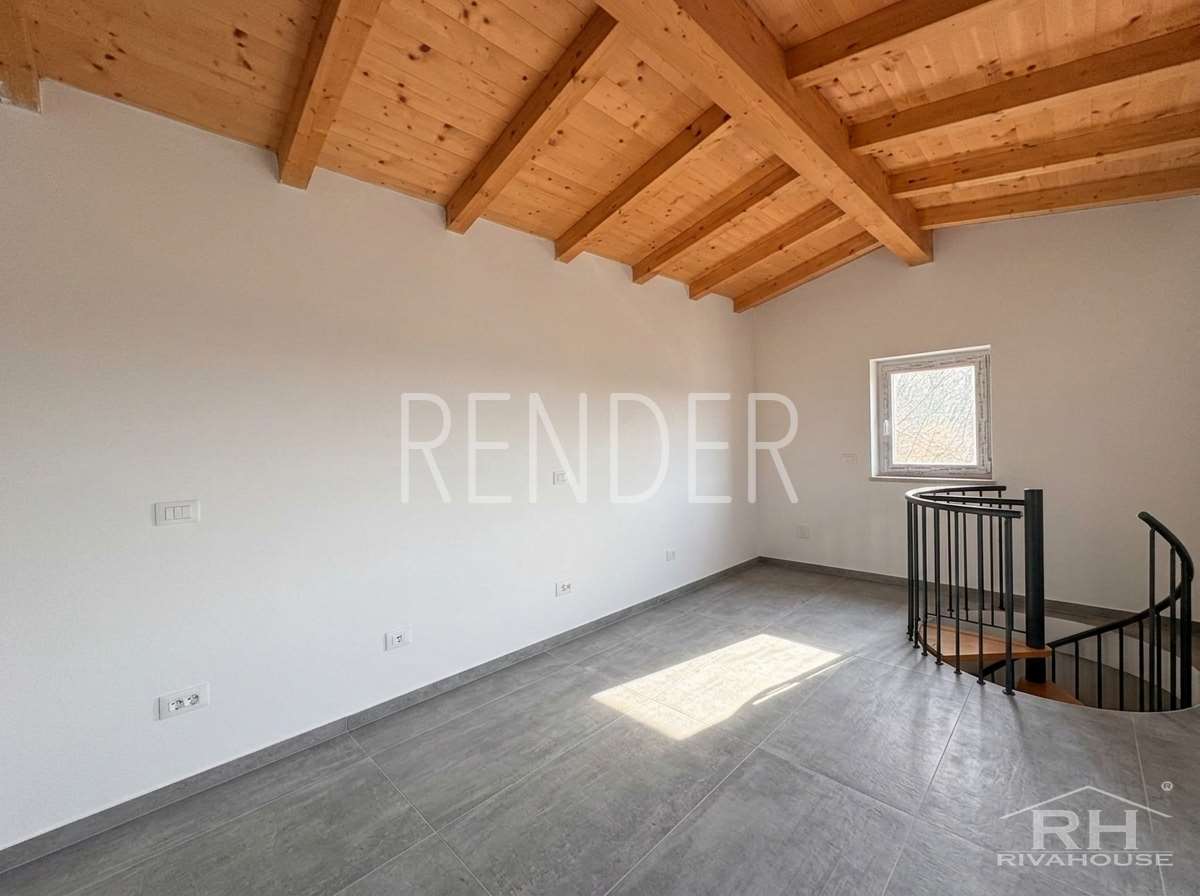 REF. 01 - STORAGE TO BE COMPLETED, WITH LARGE PLOT AND LAKE VIEW