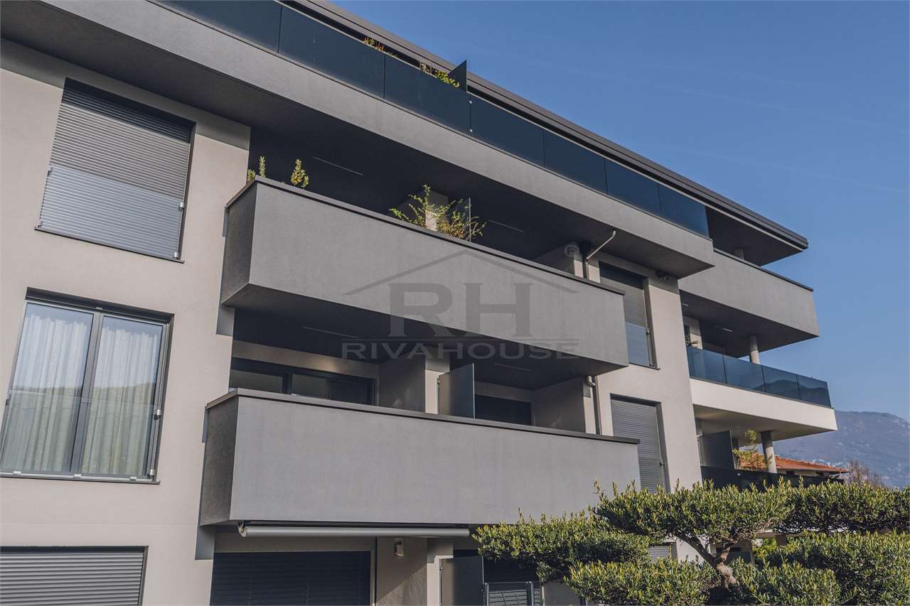 RIF. 08 - ELEGANTE BILOCALE CON TERRAZZO VIVIBILE A SANT'ALESSANDRO