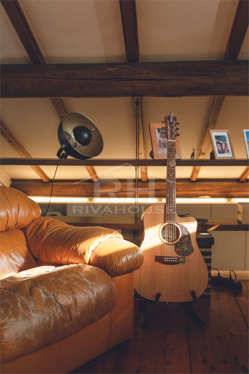 RIF. 27 - CARATTERISTICA CASA NEL CENTRO STORICO DI ARCO