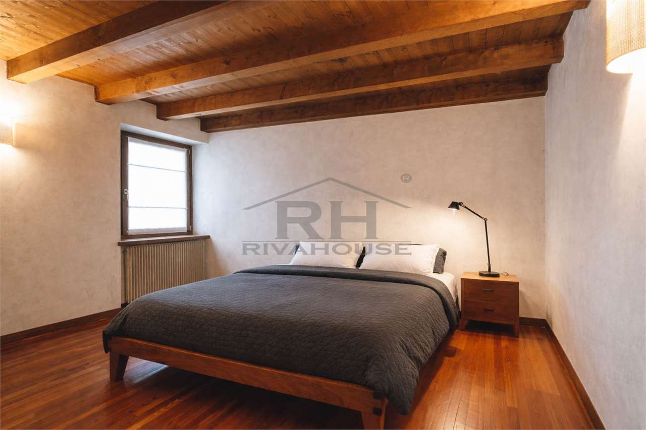 RIF. 27 - CARATTERISTICA CASA NEL CENTRO STORICO DI ARCO