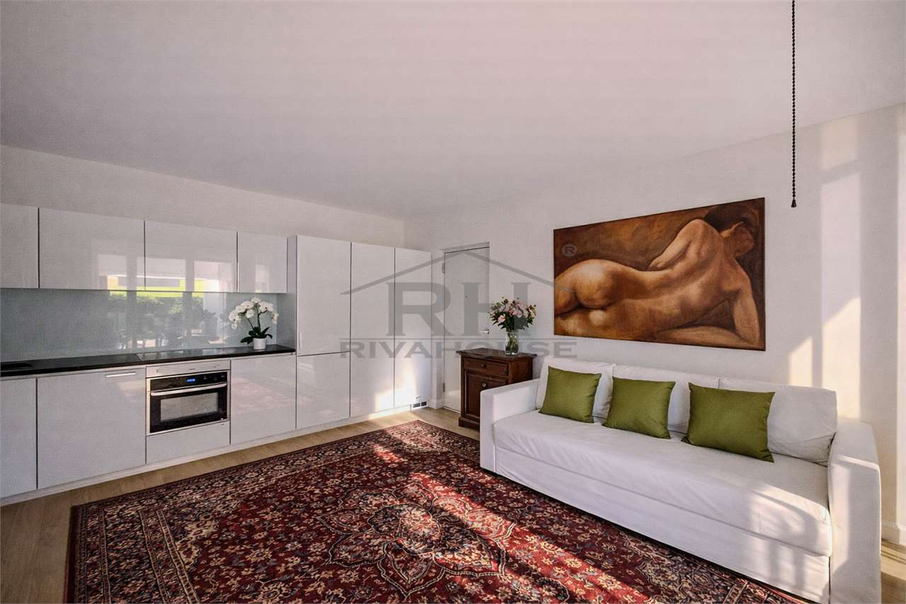 REF. 22 - TWO-ROOMS WITH GARDEN, CLOSE TO THE LAKE