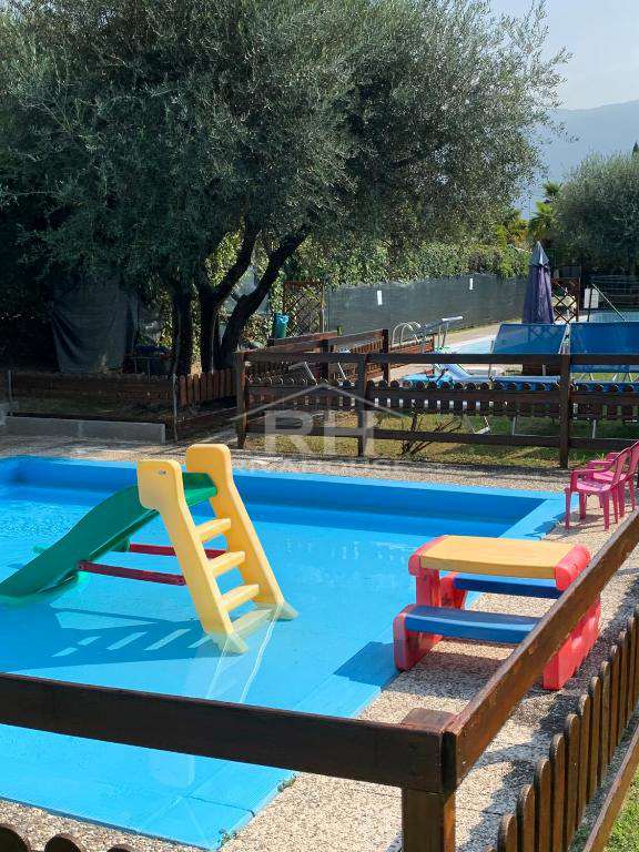 REF. 01 - TWO-ROOM APARTMENT, LAKE VIEW