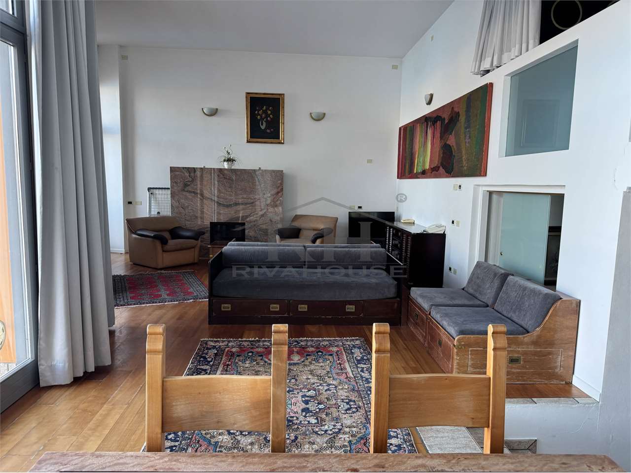 THE LAKE AT HOME: THREE-ROOM APARTMENT WITH BREATHTAKING VIEWS