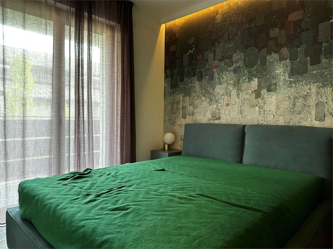 ELEGANT TWO-BEDROOM APARTMENT FOR RENT