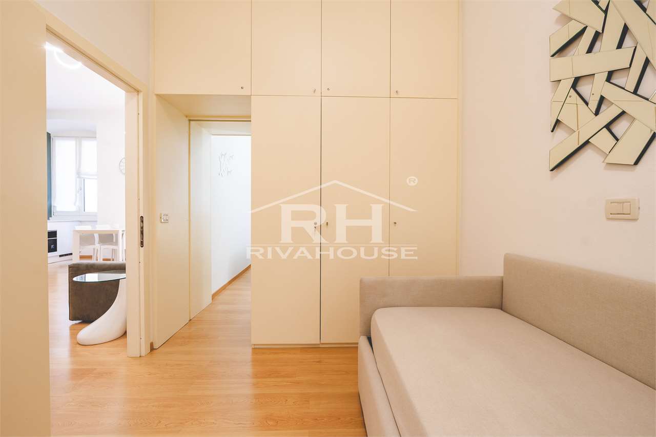 REF. 37 - BEAUTIFUL TWO-ROOM APARTMENT ON THE LAKE