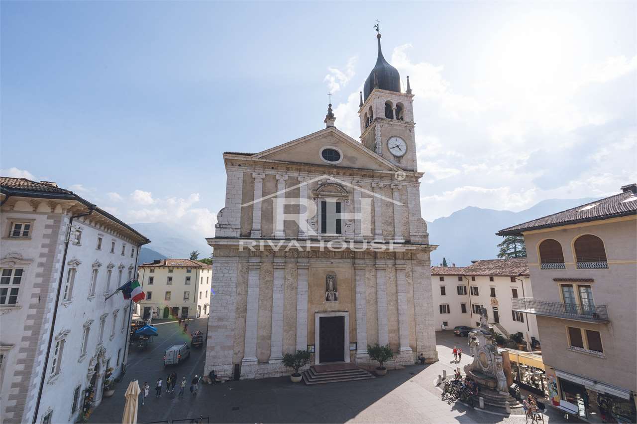 RIF. 38 - BILOCALE DI CHARME APPENA RISTRUTTURATO