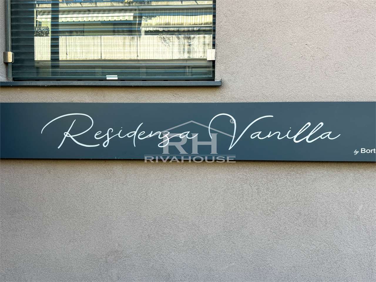 REF. 07 – REFINED AND VERY RECENT PENTHOUSE