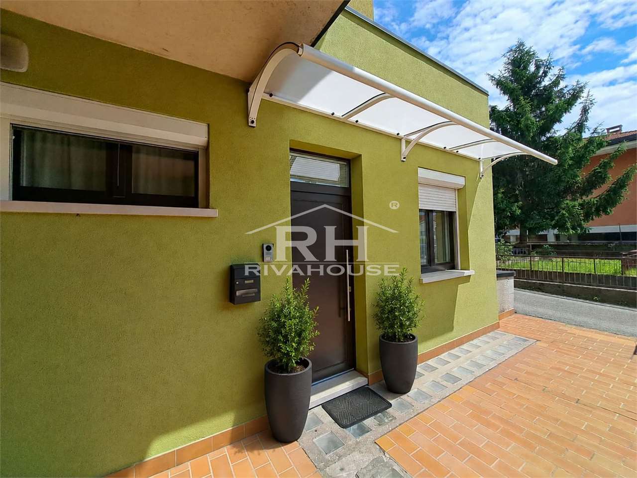 RIF. 16 - VILLETTA URBANA IN CENTRO