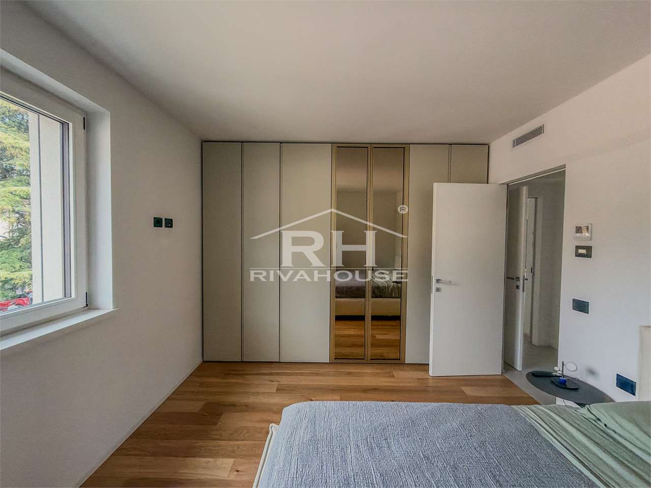 RIF. 21 - TRILOCALE NUOVO IN CENTRO
