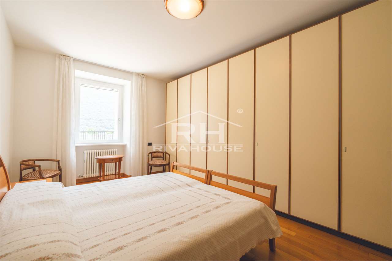 REF. 04 – SPACIOUS TWO-BEDROOM APARTMENT WITH PRIVATE GARDEN, NO CONDO FEES, NO GILMOZZI RESTRICTION