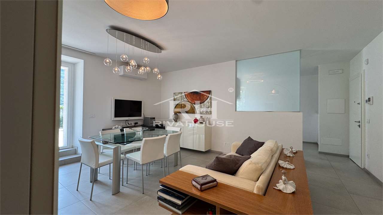 RIF. 04 - PORZIONE DI CASA CON GIARDINO, NO SPESE CONDOMINIALI, NO LEGGE GILMOZZI