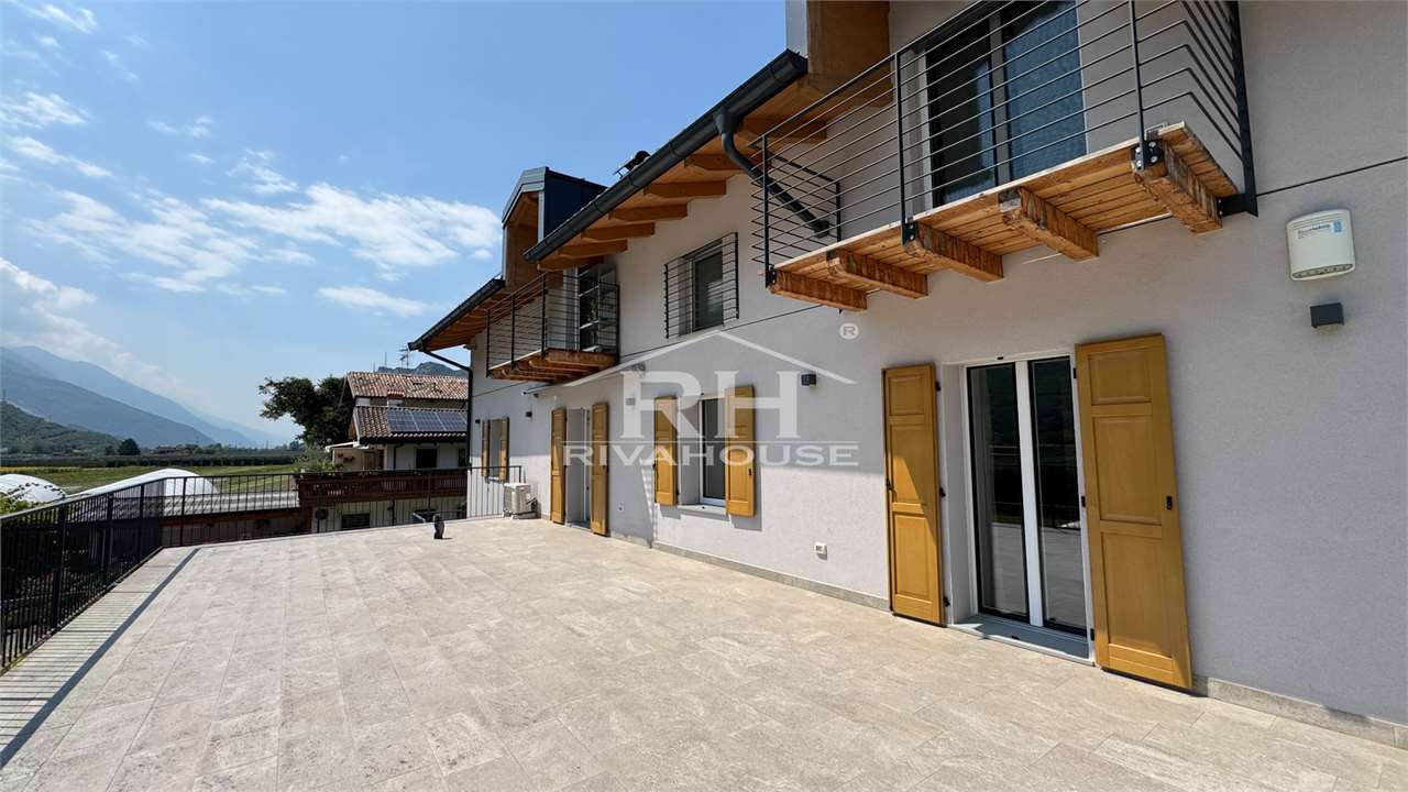 RIF. 04 - PORZIONE DI CASA CON GIARDINO, NO SPESE CONDOMINIALI, NO LEGGE GILMOZZI