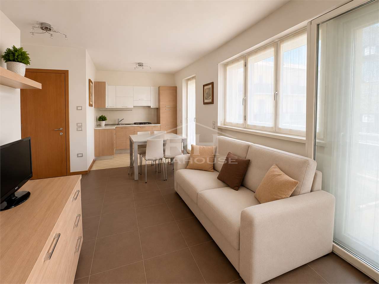 REF. 02 - A THREE-ROOM FINE APARTMENT IN TORBOLE, NO GILMOZZI