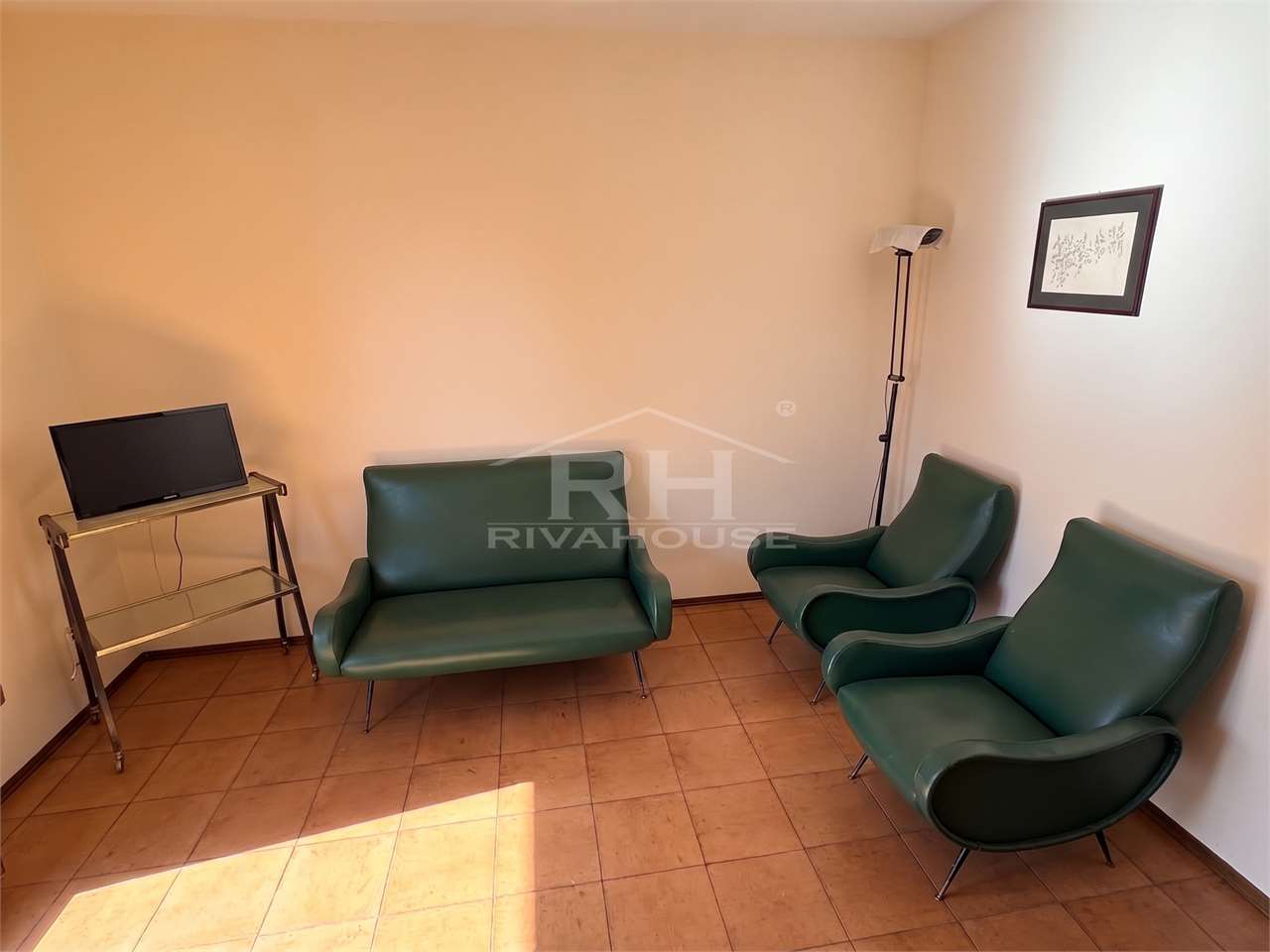 REF. 27 - LARGE TWO-ROOM APARTMENT WITH PANORAMIC VIEWS