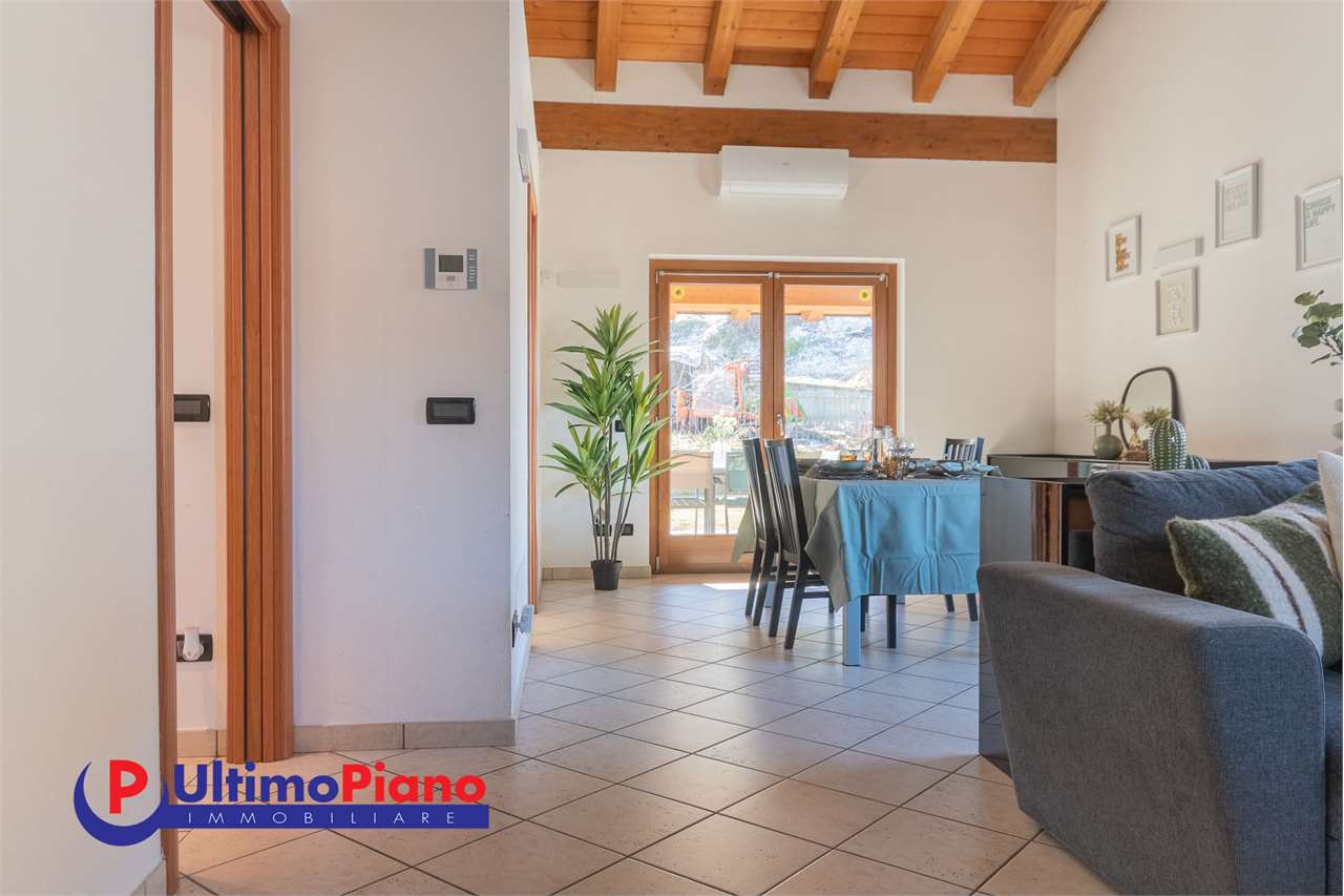 Fotografia Villa singola piccola 1