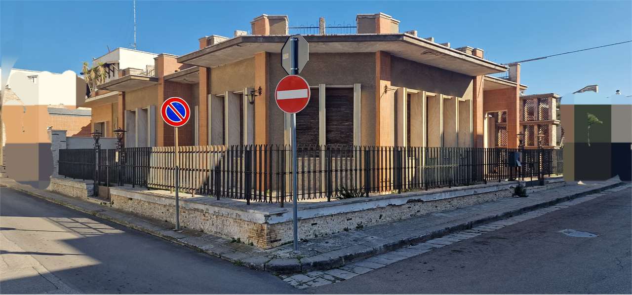 Villa in Vendita a Brindisi