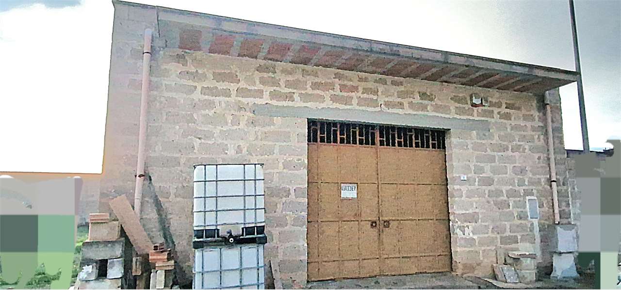 San Donaci Vendita Magazzino