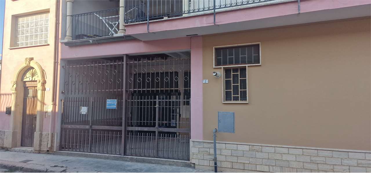VENDITE Locali commerciali a San Donaci – foto 1
